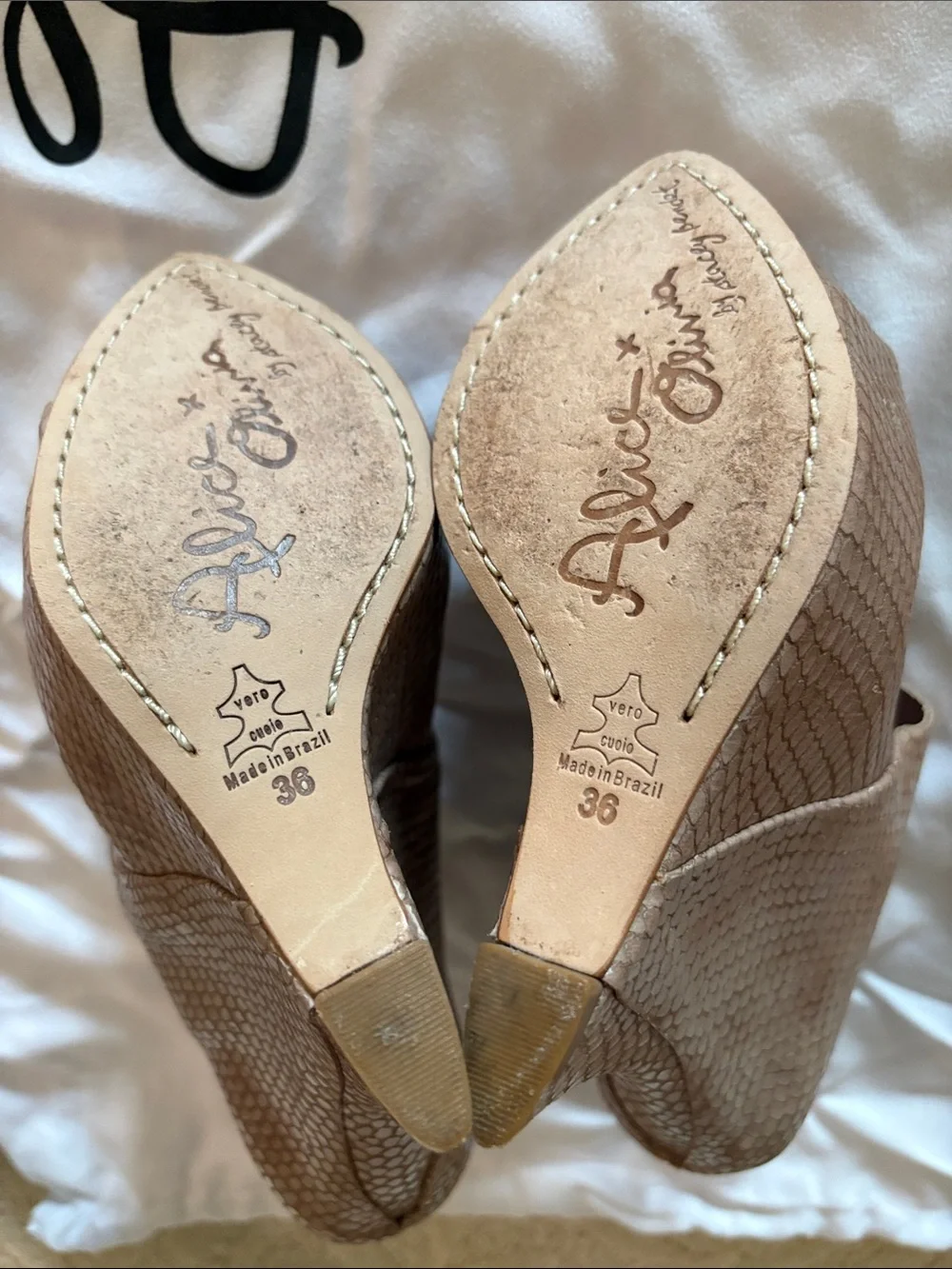 Alice + Olivia vintage stylish